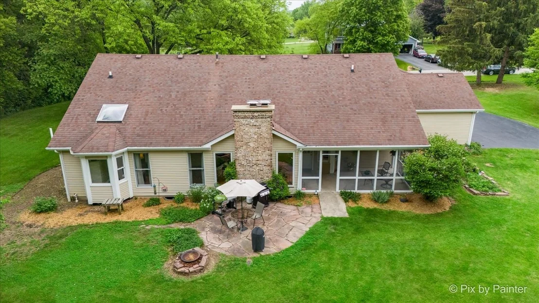Photo of 39W889 Deer Run Drive