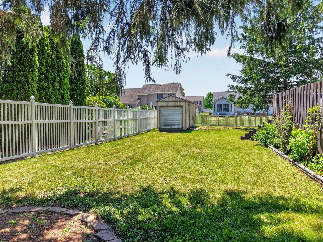 Photo of 817 Adrienne Avenue