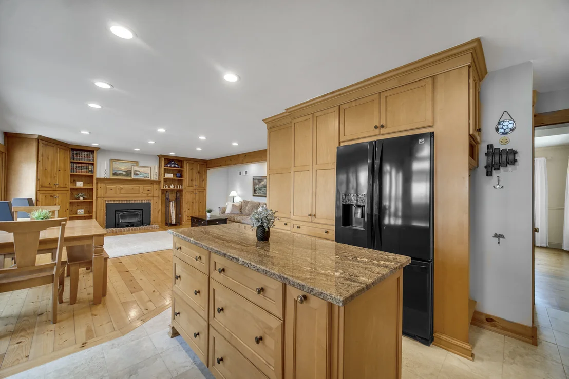 Photo of 224 MAINSAIL Drive
