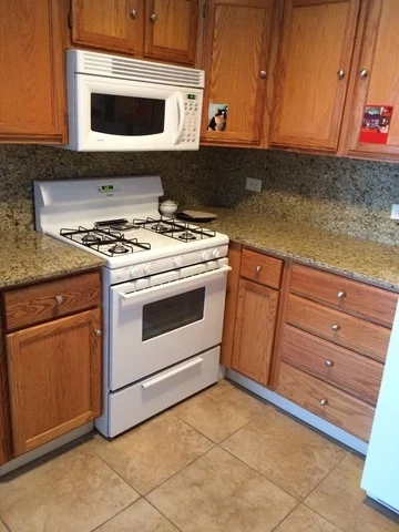 Photo of Unit 4 at 5N205 EAGLE Terrace