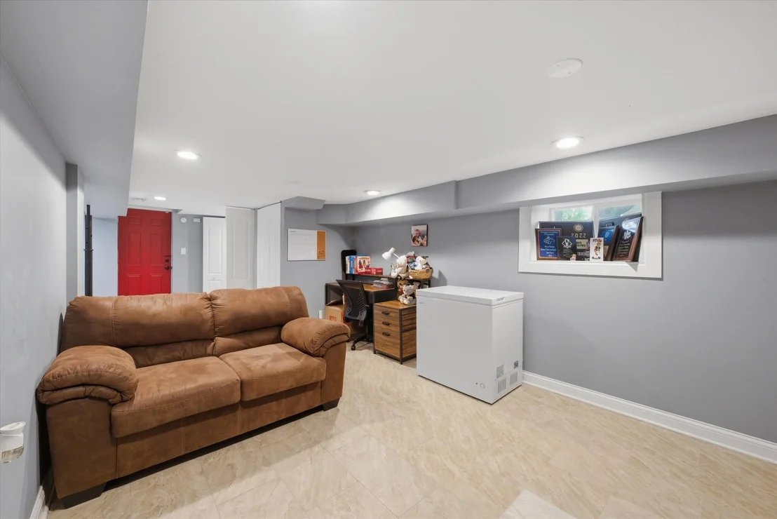 Photo of 1053 W 104th Place