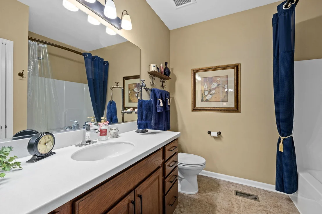 Photo of 1707 Pondview Drive