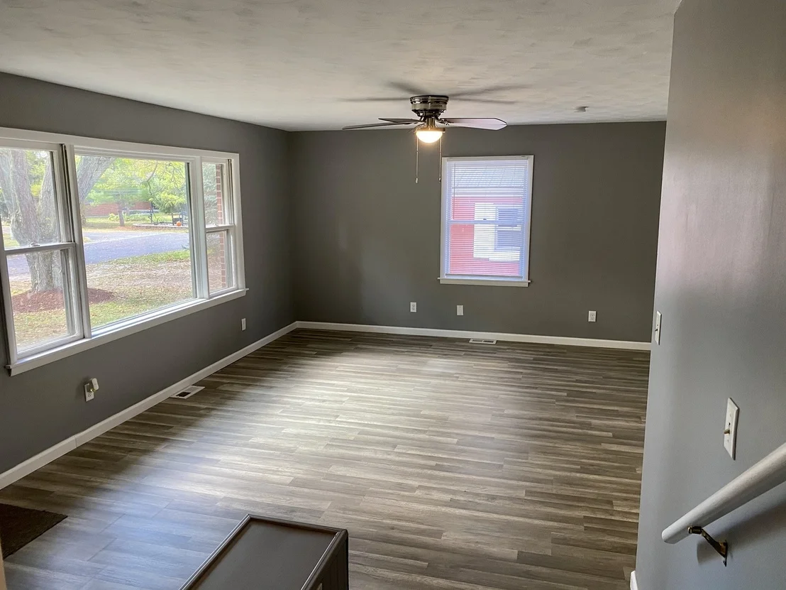 Photo of 301 W Main Street
