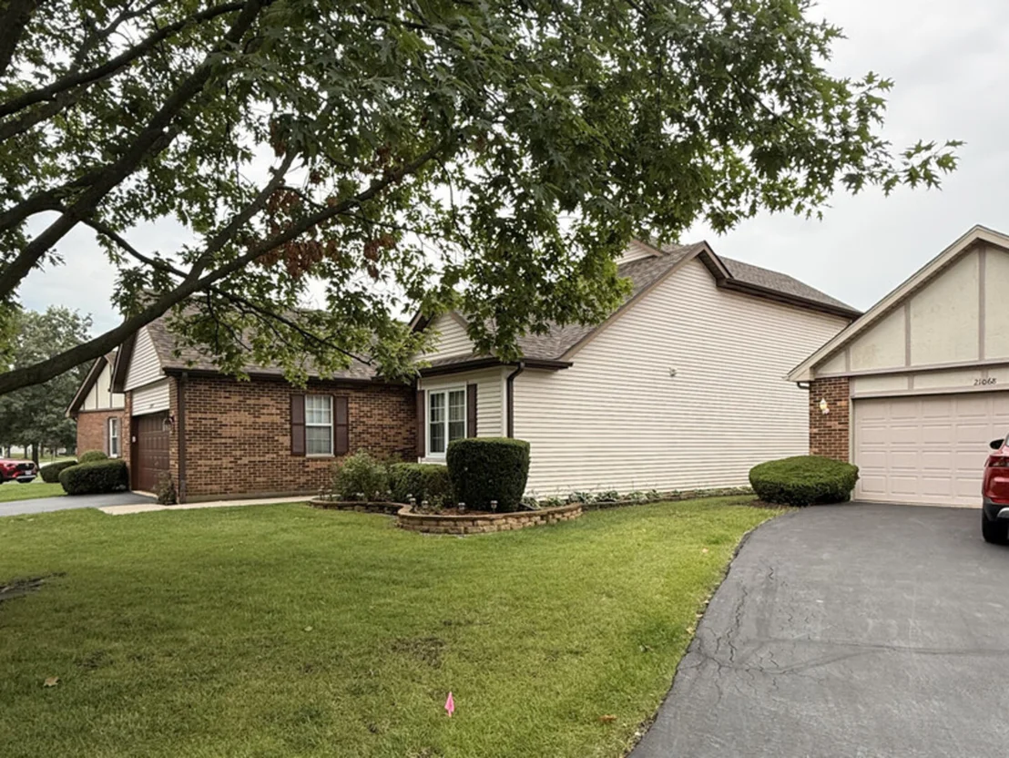 Photo of 21070 W Hazelnut Lane