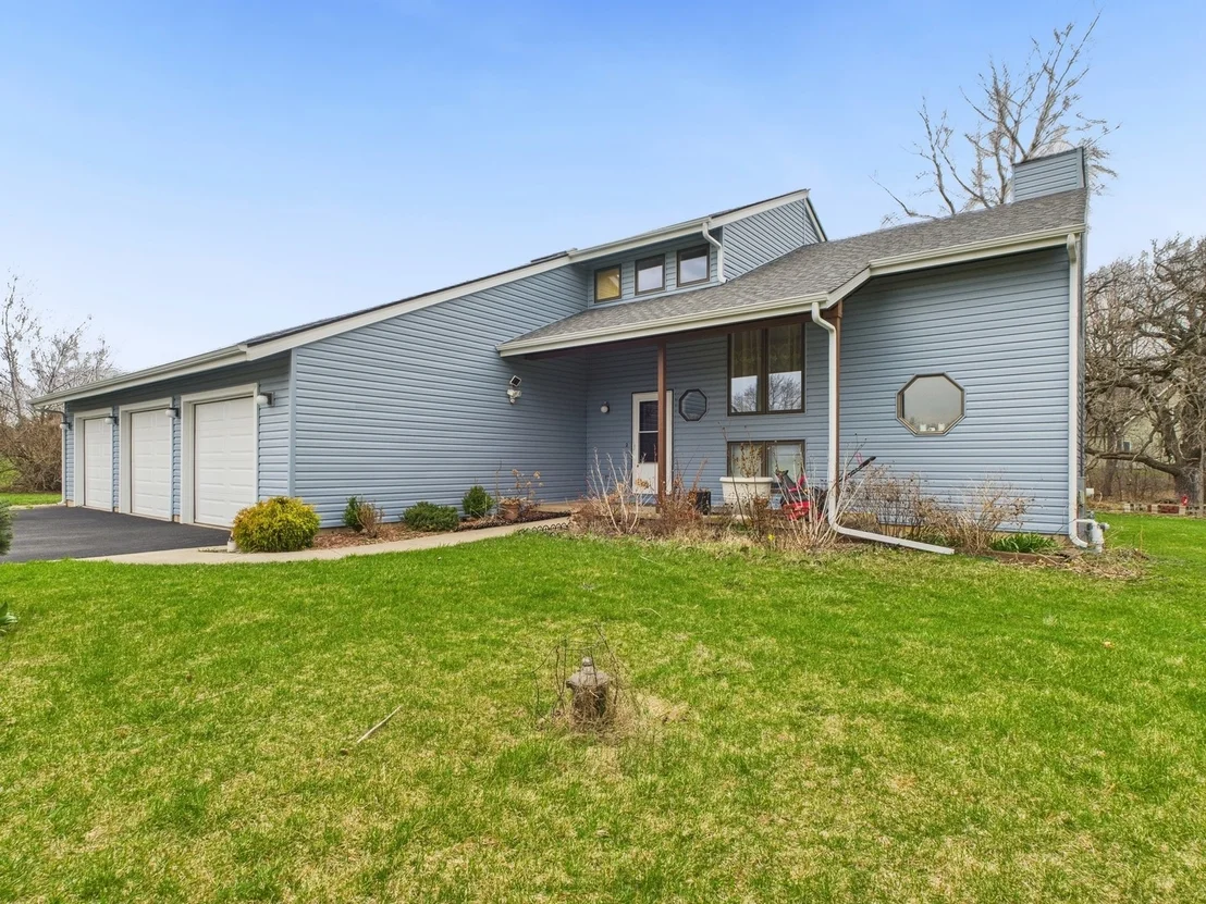 Photo of 15840 Overlook Lane