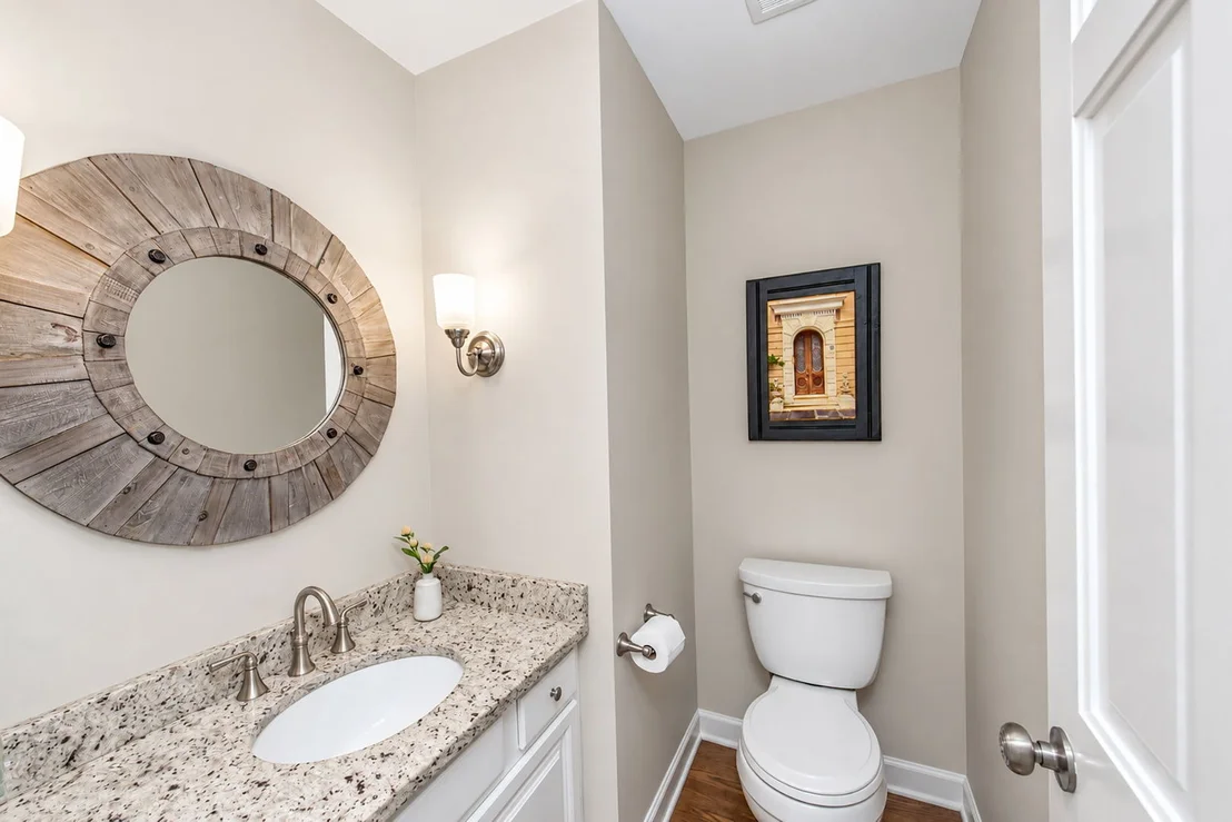 Photo of 1722 Ivy Lane