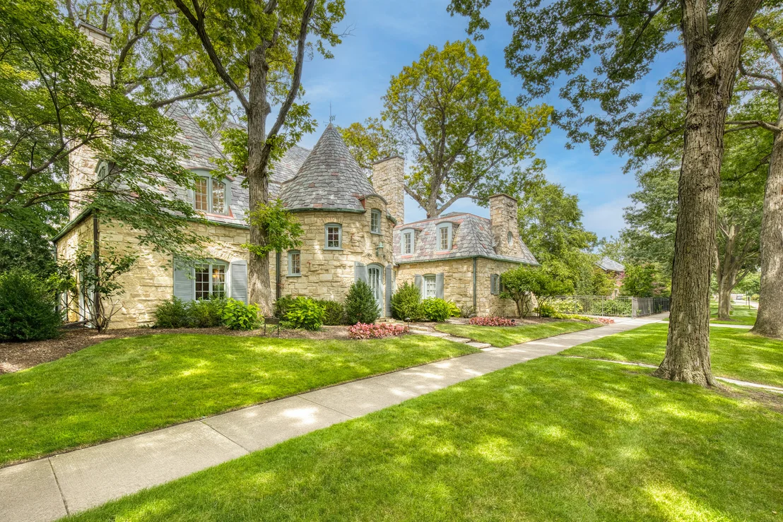 Photo of 1339 Forest Avenue