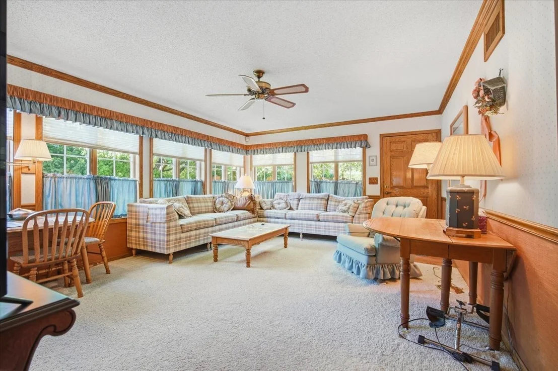 Photo of 2 Breckenridge Drive