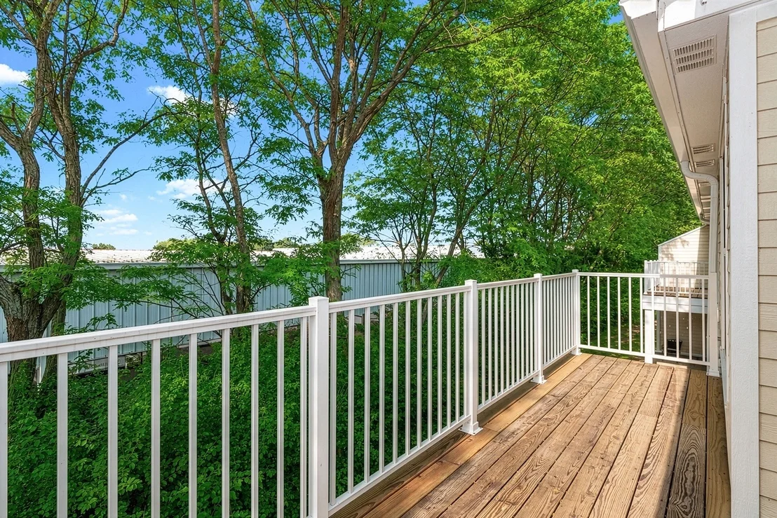 Photo of 622 Grosse Pointe Circle