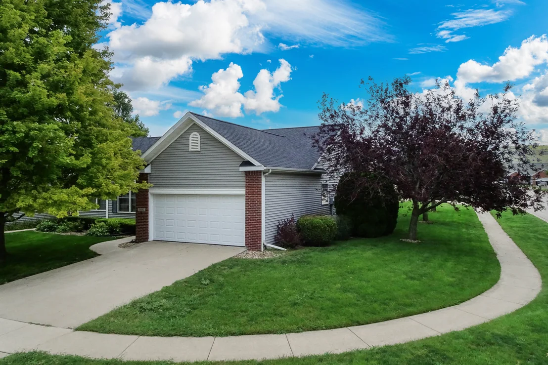 Photo of 2893 Benson Lane