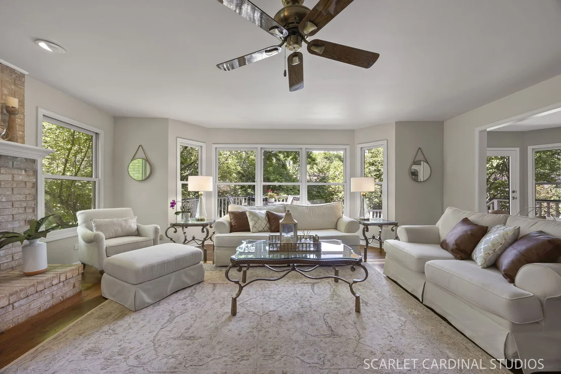 Photo of 1050 Aster Lane
