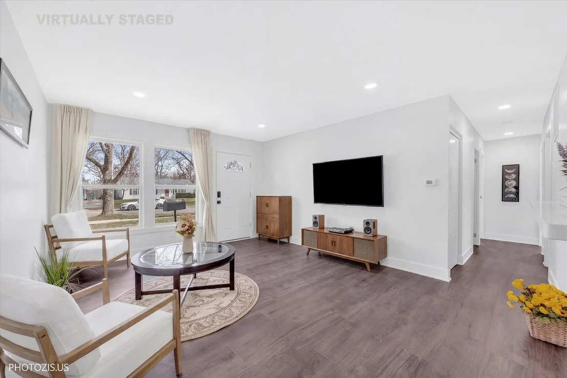 Photo of 115 Fairlane Drive