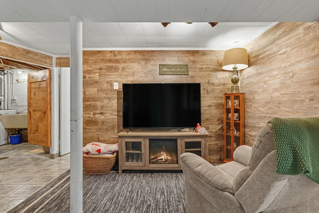 Photo of 1108 Alann Drive