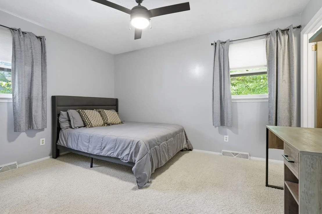 Photo of 218 Cambridge Drive