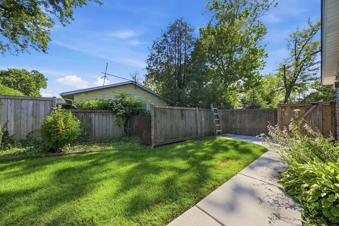 Photo of 403 Hazelwood Lane
