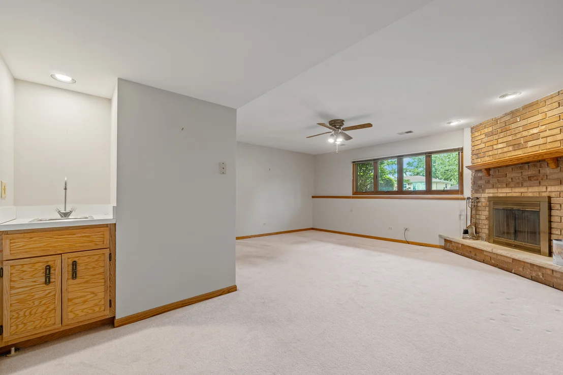 Photo of 1109 Warner Avenue