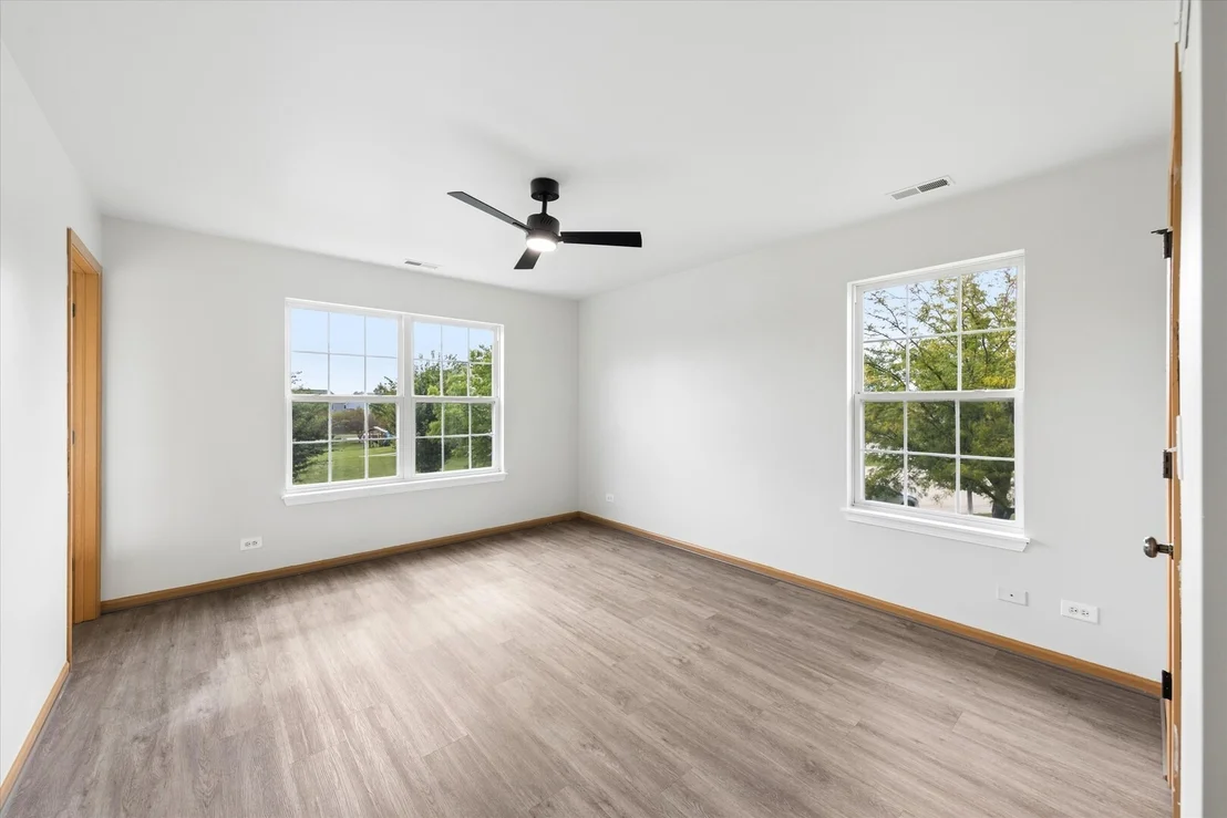 Photo of 7805 MOSSHEATHER Drive