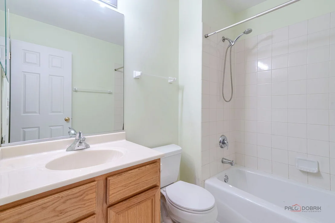 Photo of 1002 Kensington Drive