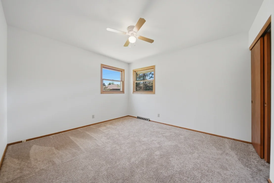 Photo of 281 W Cartwright