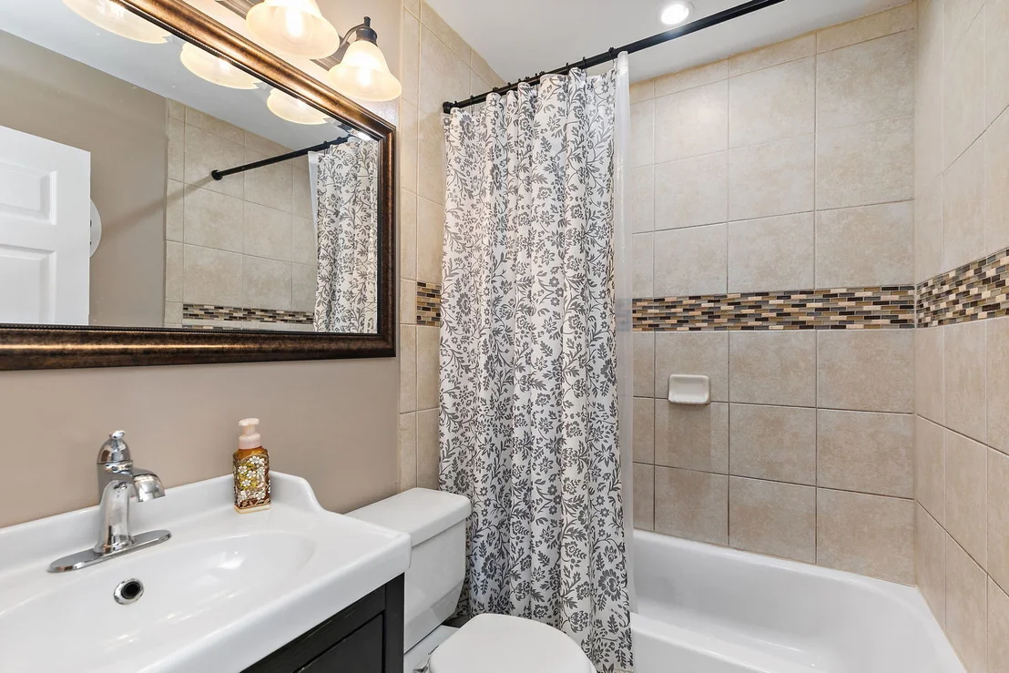 Photo of 17 Joslyn Drive