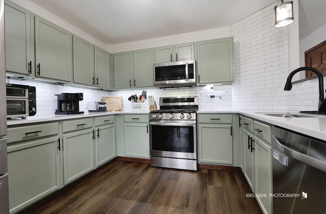 Photo of 992 Mackenzie Drive