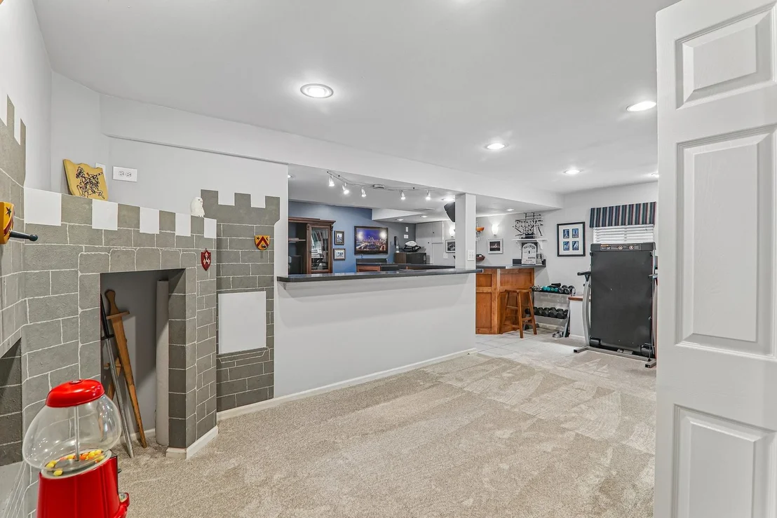 Photo of 806 Meadowridge Drive