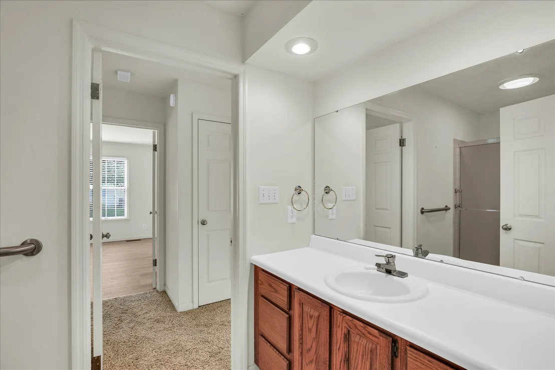 Photo of Unit B at 1501 Broadmoor Drive