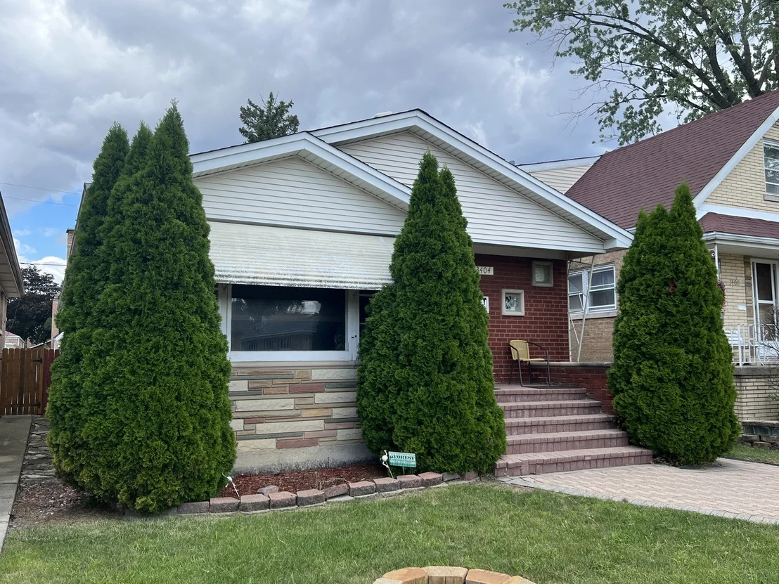 Photo of 3404 W 85th Street