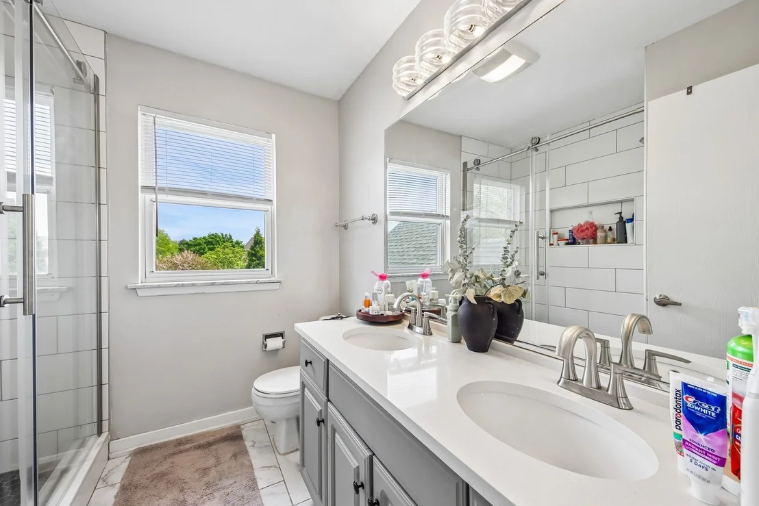 Photo of 1770 Penny Lane