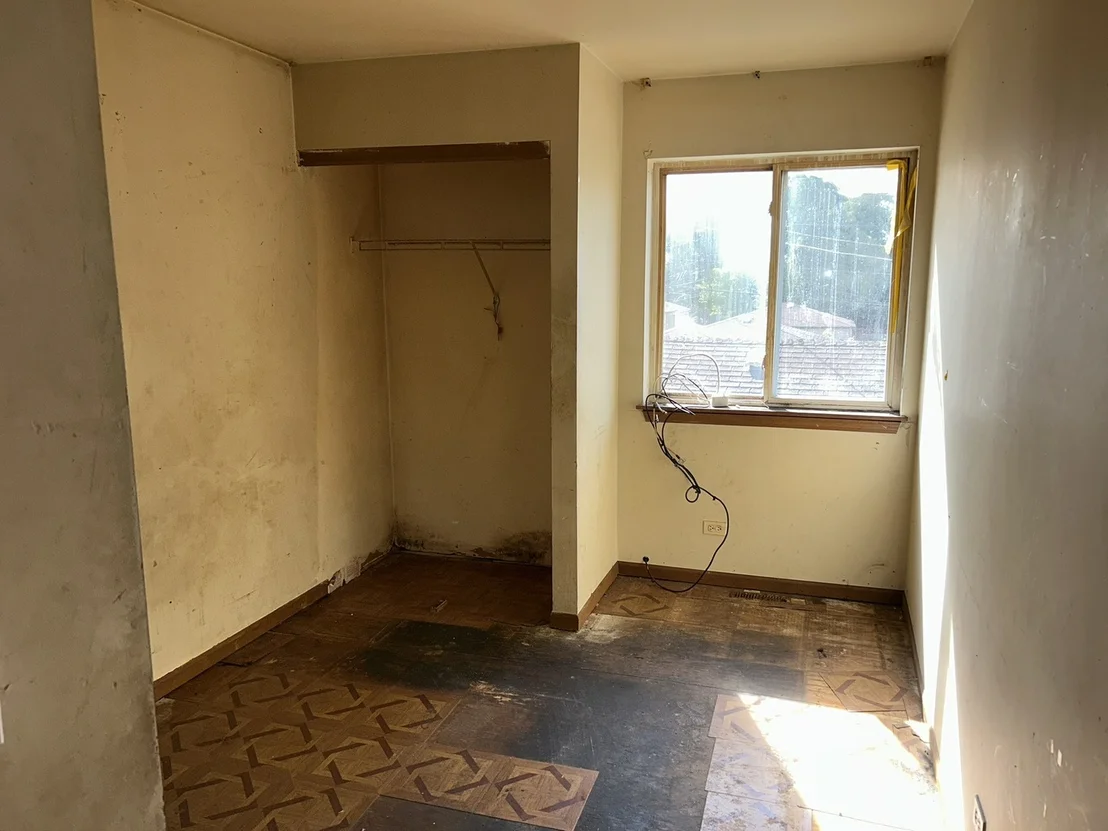 Photo of 218 N Hamlin Boulevard