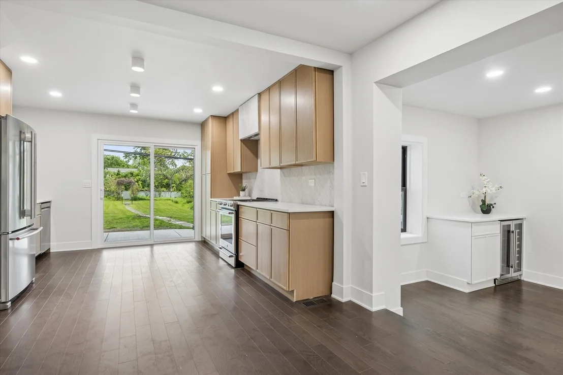 Photo of 33 Chestnut Avenue