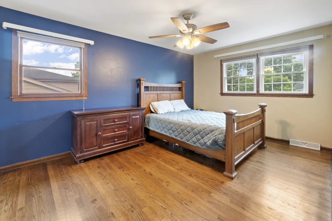 Photo of 1621 Longmeadow Drive