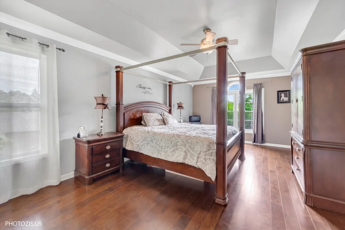 Photo of 80 CHESTNUT Court