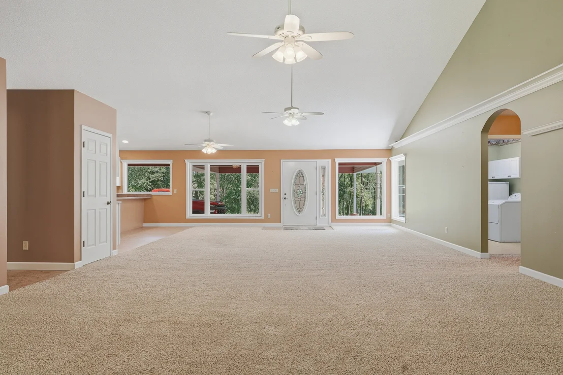 Photo of 15207 Henry Road