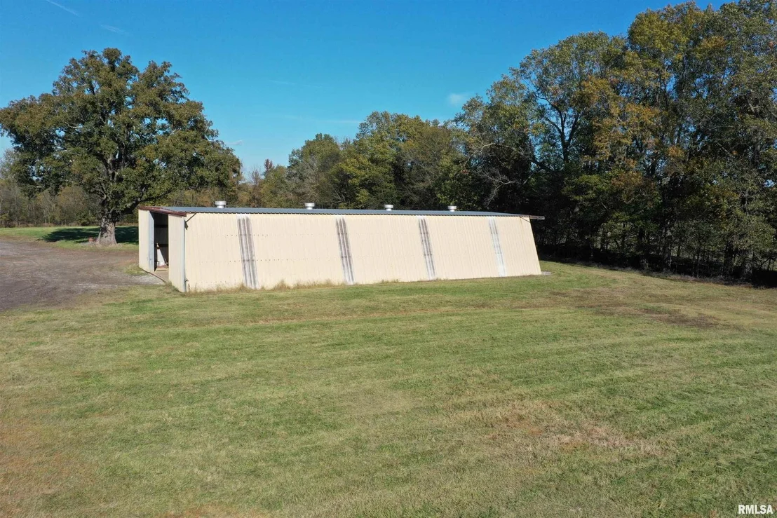 Photo of 5465 NOBLE Road