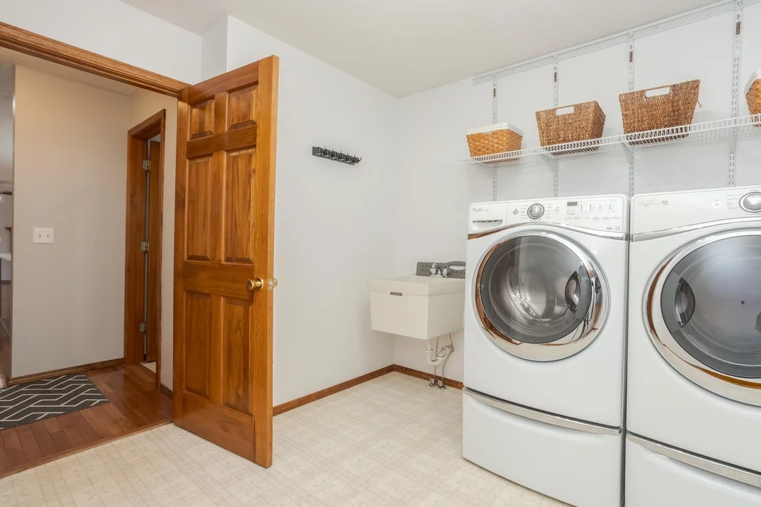 Photo of 814 Landau Lane
