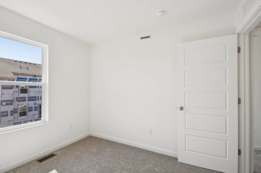 Photo of 1299 Foxglove Drive