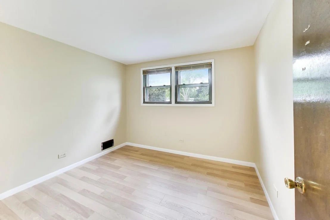 Photo of 3040 N Wolf Road