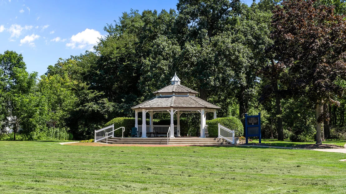 Photo of 195 Maple Hill Road
