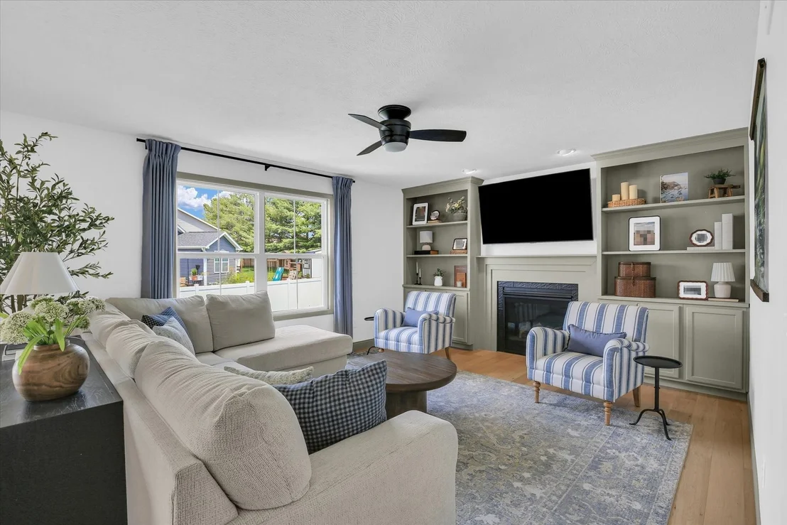 Photo of 216 Red Bud Drive