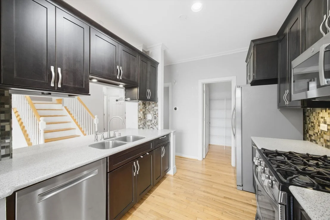 Photo of 512 N Fox Trail