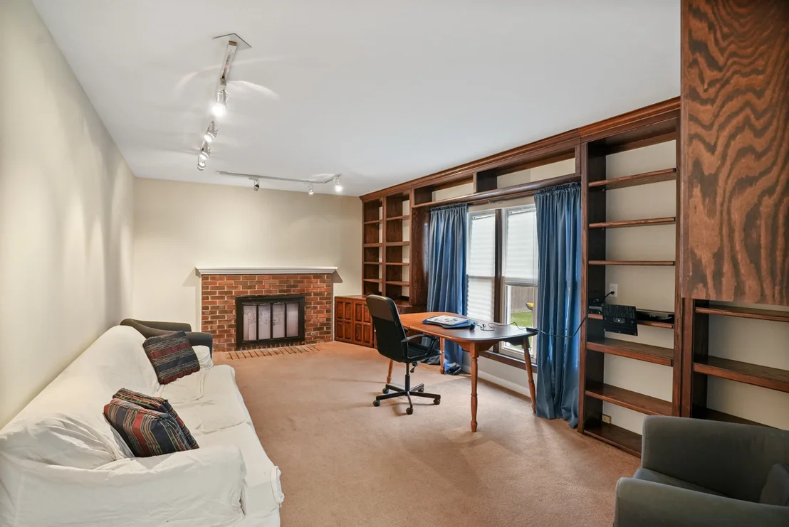 Photo of 545 Ridgefield Drive