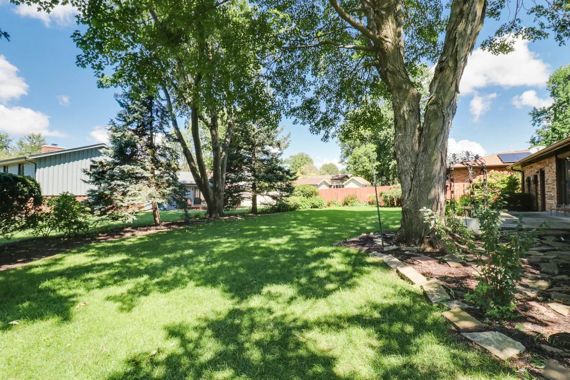 Photo of 1113 Andover Street