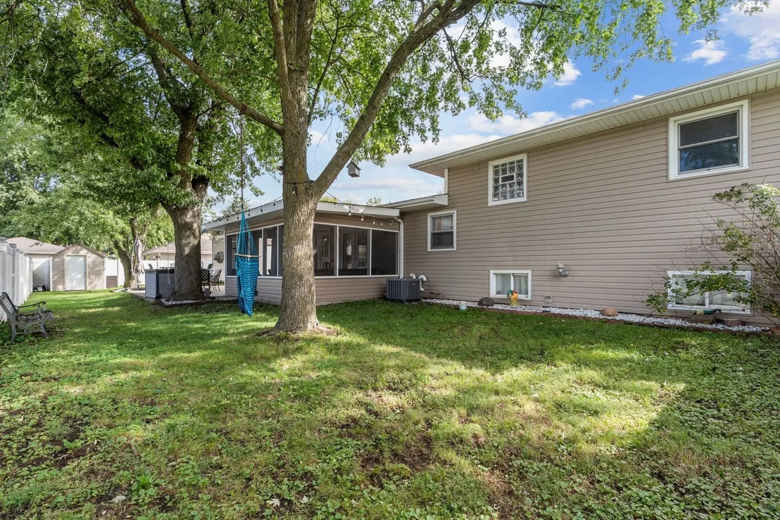 Photo of 960 Becker Lane
