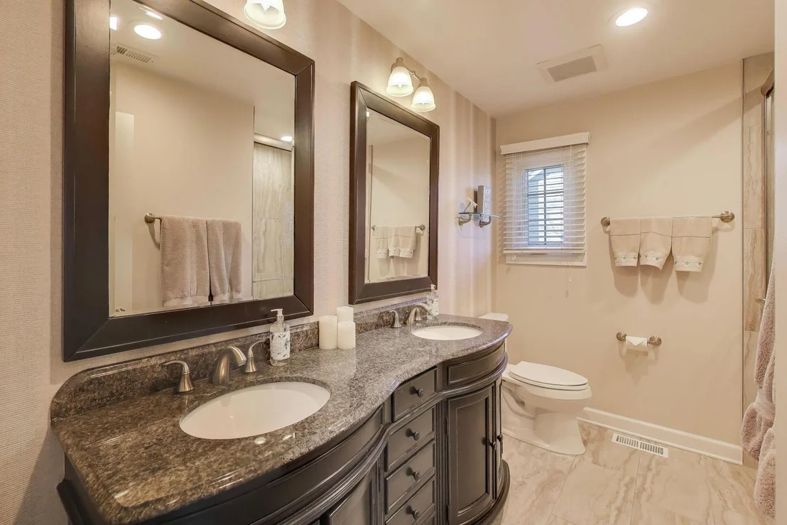 Photo of 829 Heatherstone Drive