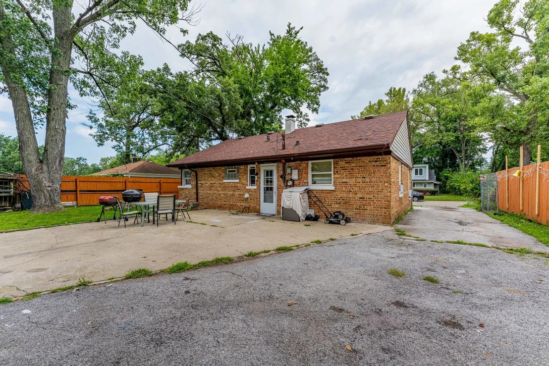 Photo of 355 Oswego Street
