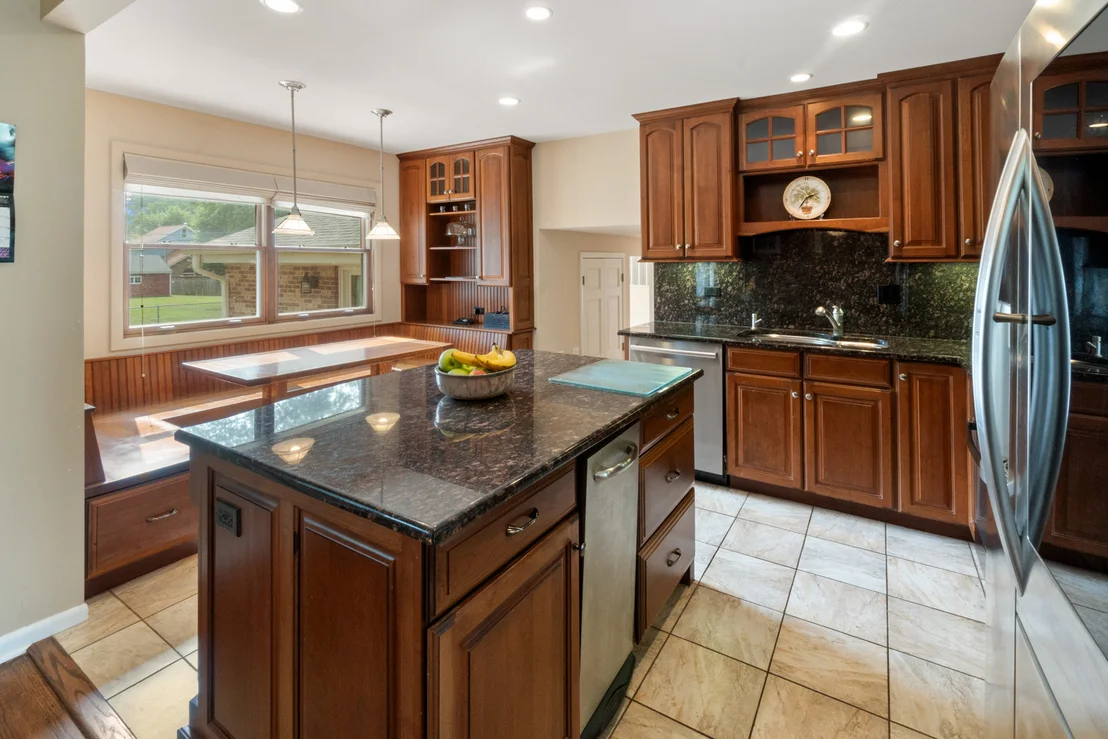 Photo of 1621 Longmeadow Drive