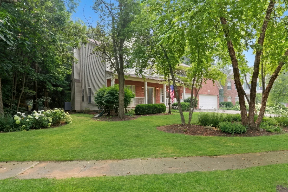 Photo of 744 Strawberry Fields