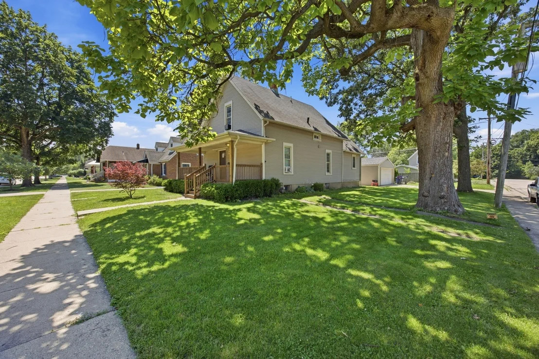 Photo of 344 N Worth Avenue