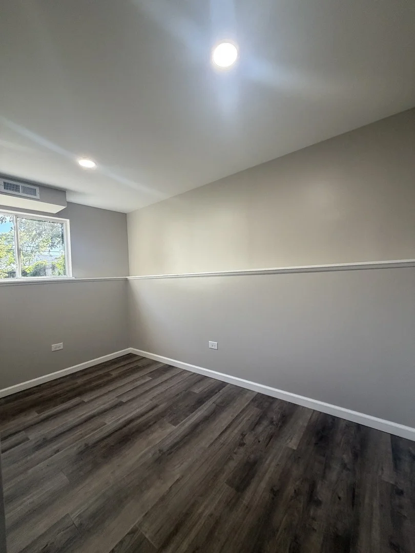 Photo of 547 Redwood Road